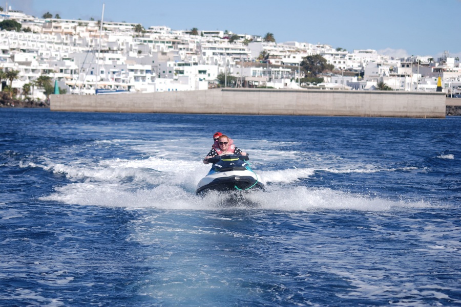 jet-ski-lanzarote-20-to-60-minutes_4